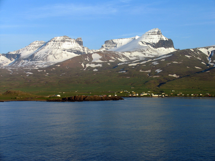 Dyrfjöll - Bakkagerði