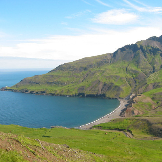 Á Gönguleiðinni um Brúnavíkurskarð.