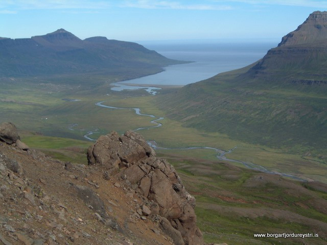 Horft út loðmundarfjörð
