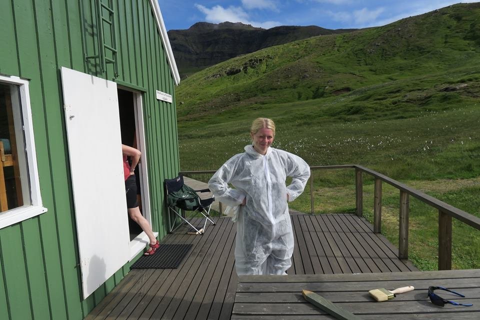 Hörn Halldórudóttir Heiðarsdóttir, starfsmaður Ferðafélagsins og Ferðamálahópsins í vinnugallanum í …