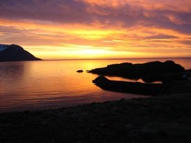 Borgarfjörður í miðnætursól