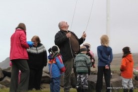 Jón og leikskólakrakkarnir með Bláfánann