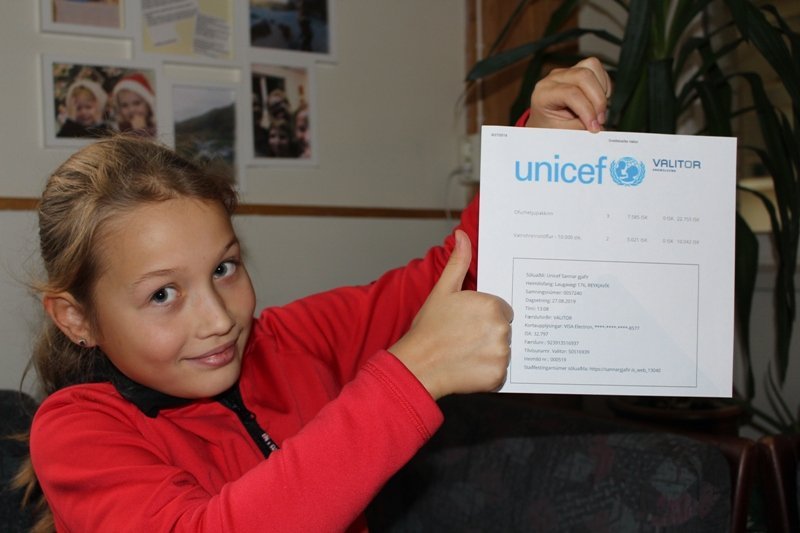 Zlata með kvittunina frá Unicef