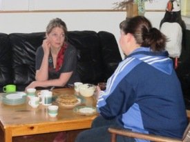 Nýr skólastjóri ræðir við foreldri