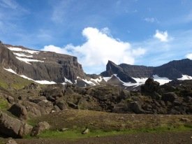 Stórurð við Dyrfjöllin bakdyramegin
