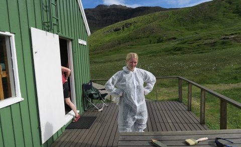 Hörn Halldórudóttir Heiðarsdóttir, starfsmaður Ferðafélagsins og Ferðamálahópsins í vinnugallanum í …