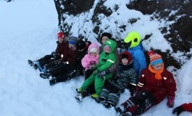 Hlustað á álfasögu