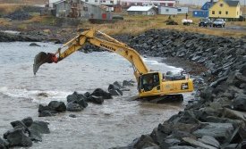 Brói á Brú í fjöruleik